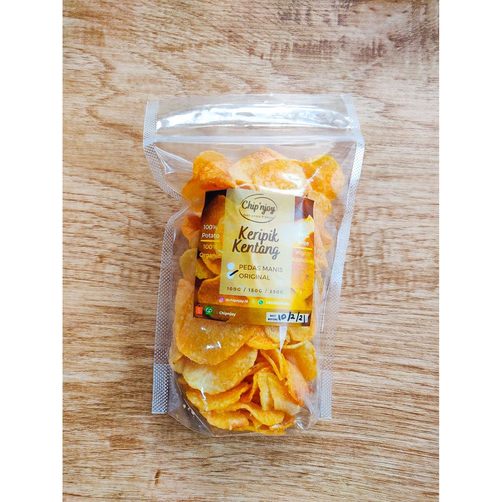 

Keripik Kentang Chipnjoy Small Size - 100g
