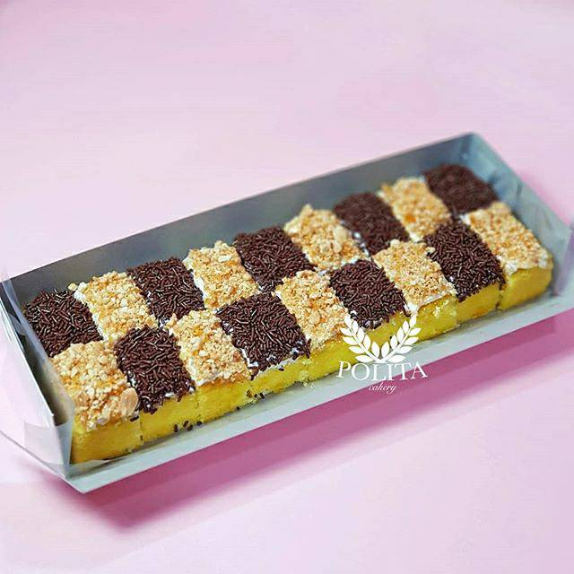 

Kue bolu meses kacang - bolu nougat meses sponge cake ulang tahun 30 x 10 cm