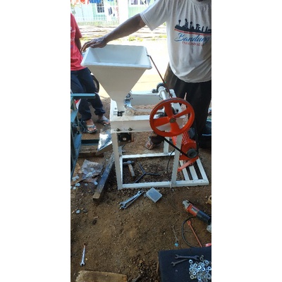 Mesin press kolangkaling