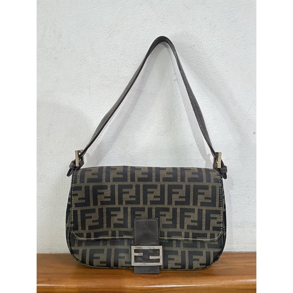 preloved FENDI SAS bagguete  vintage shoulder bag