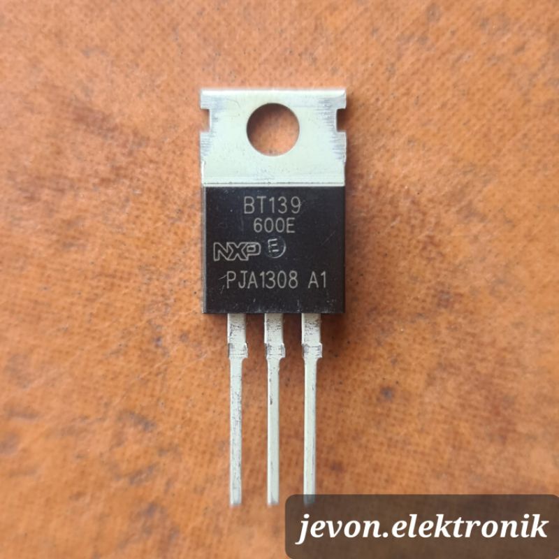 IC Transistor BT 139 151 NXP TR BT139 BT151