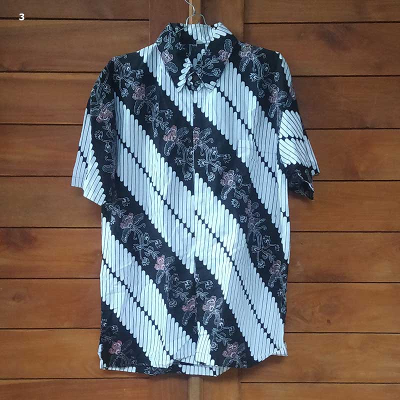 Kemeja Batik Motif Batik Klasik