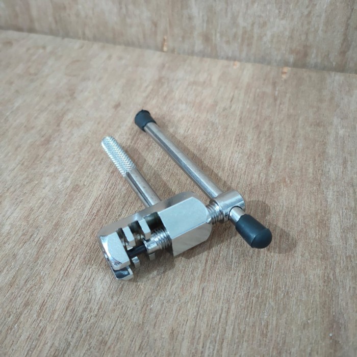 Kunci Pemotong Dan Sambung Rantai Sepeda Taiwan