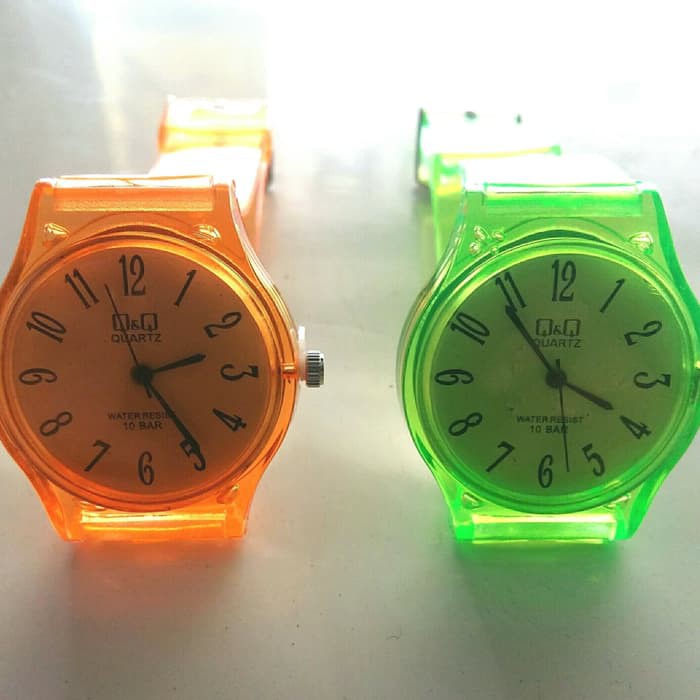 Jam Tangan Wanita Q&Q / Jam Tangan Wanita Rubber Q&Q / Jam Tangan