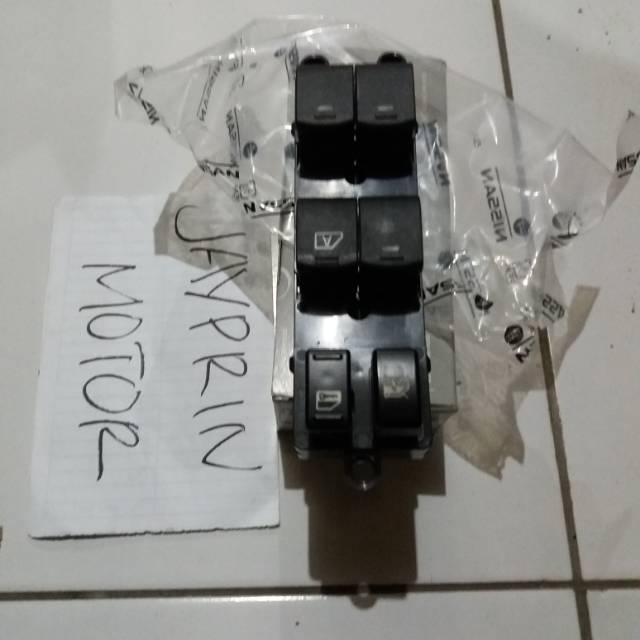 SAKLAR POWER WINDOW GRAND LIVINA