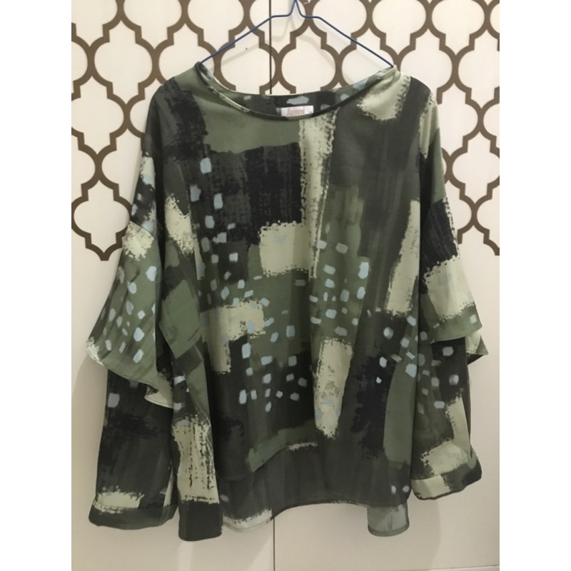 PRELOVED BAJU KAMIIDEA