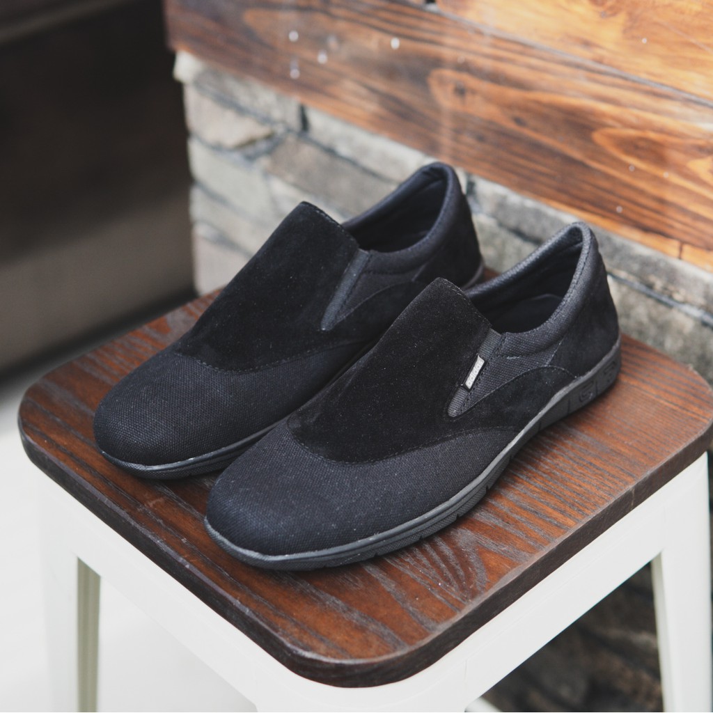 Bayar di rumah[COD]Sepatu Pria Adidas Glen Slip On Santai Keren Outdoor Kuliah Kerja Santai Rumahan