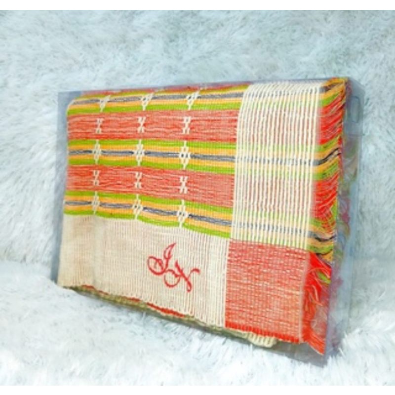 

kotak mika souvenir 26x22x2,5 dk