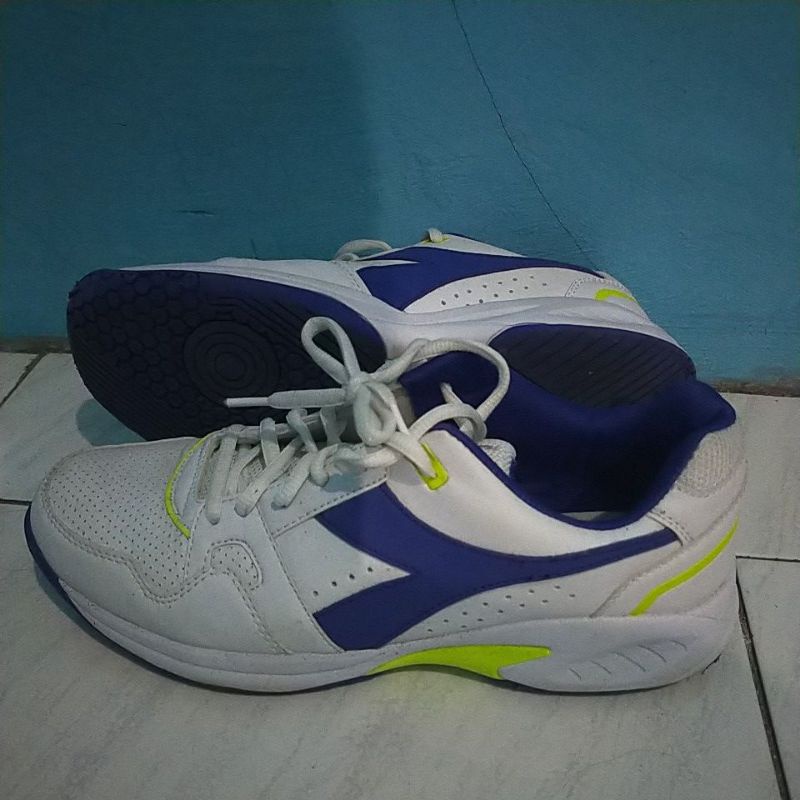 SEPATU SECOND DIADORA TENIS VOLEE 3 (ORIGINAL 100%)