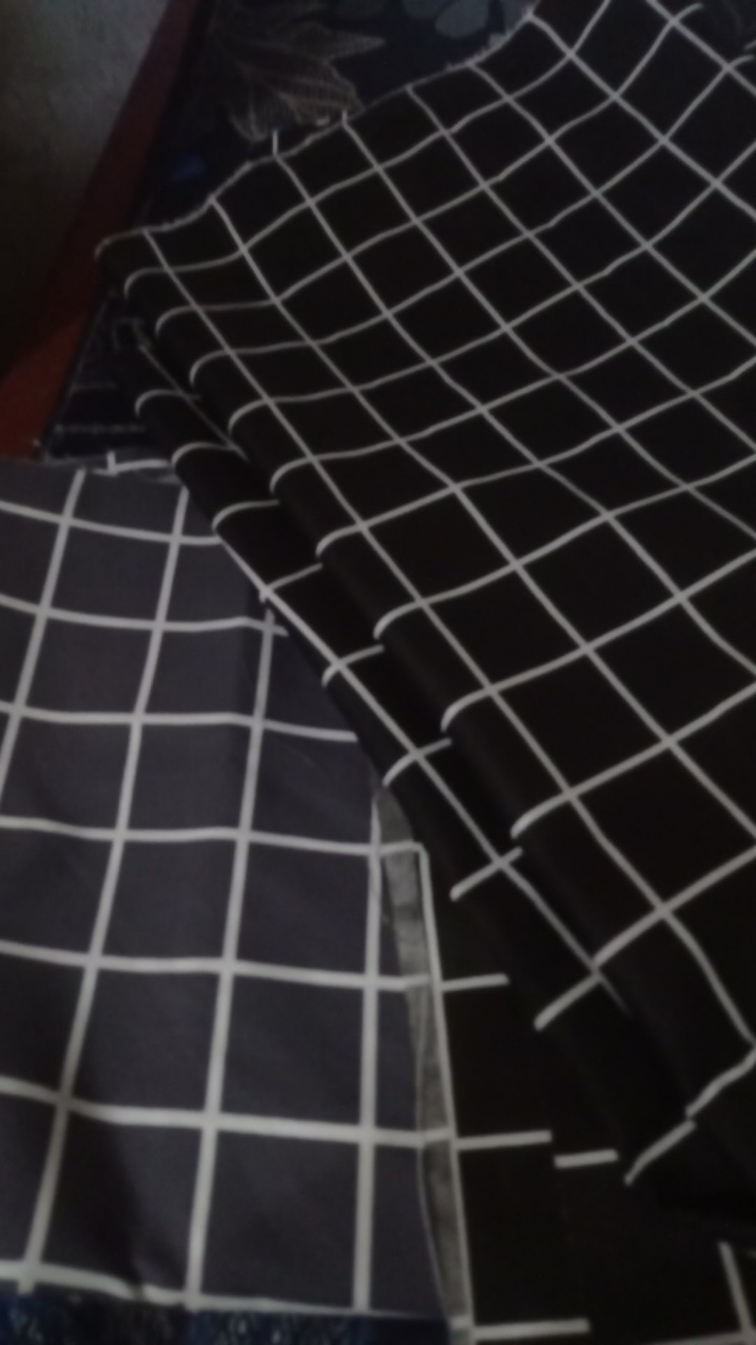 Bahan Kain Sprei Disperse Mikrotex Motif Kotak Kotak Meteran