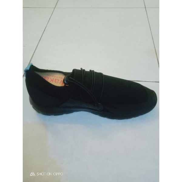 SEPATU WAKAI GYOU EVOS BLACK