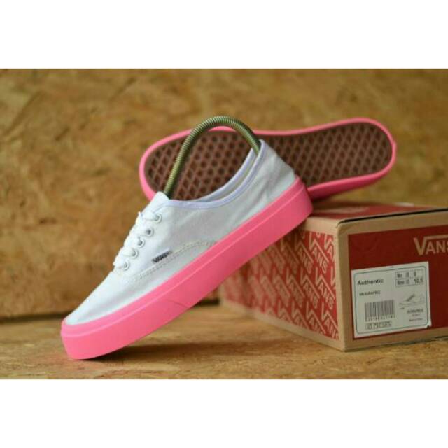 SEPATU VANS WANITA AUTENTIC PUTIH PINK