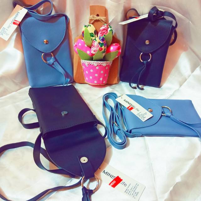 Pouch miniso