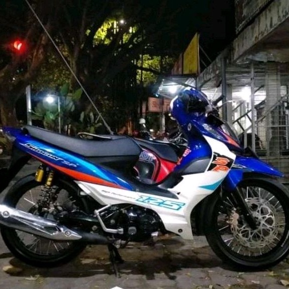 STRIPING STIKER SHOGUN SP 125 BIRU PUTIH TAHUN 2008 2009 STIKER SHOGUN SP 125 BIRU PUTIH 2008 2009