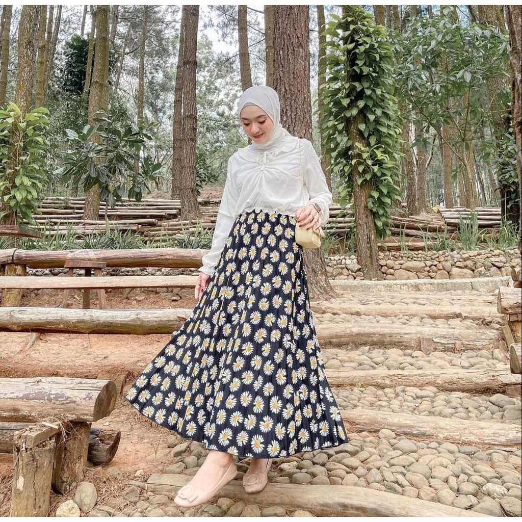 ROK PLISKET MOTIF BUNGA