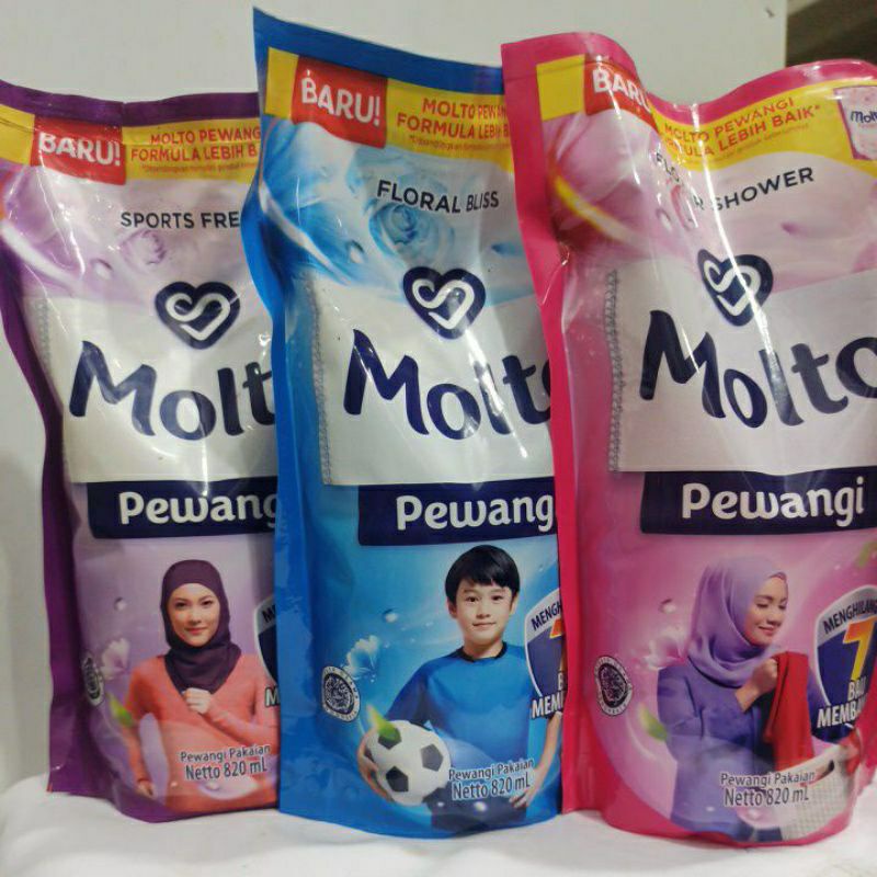 Molto Pewangi Pakaian 780 ml