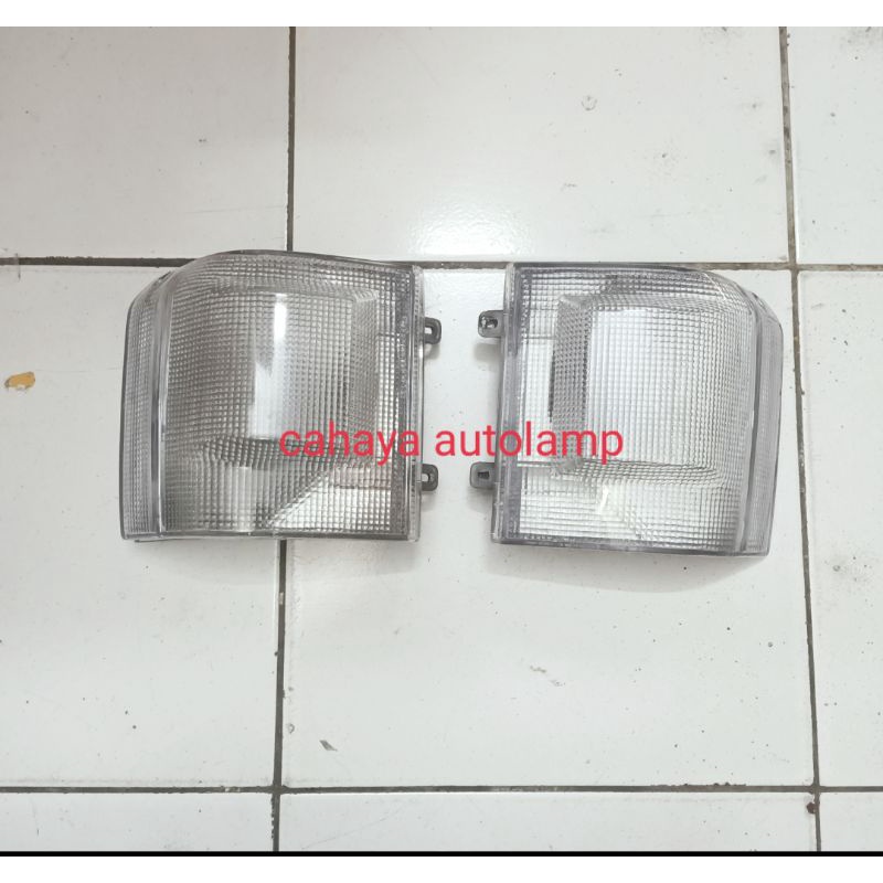 Lampu Sen (Signal Lamp Assy) depan Kijang Super Tahun 1987 Sampai Tahun 1991 Warna Clear atau Putih