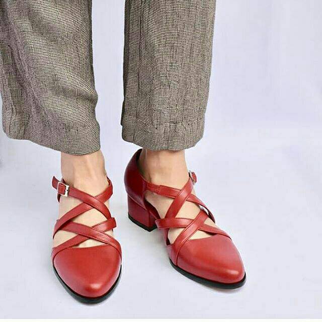 113 vintage shoes tali tali wanita small & big size (sepatu jumbo)