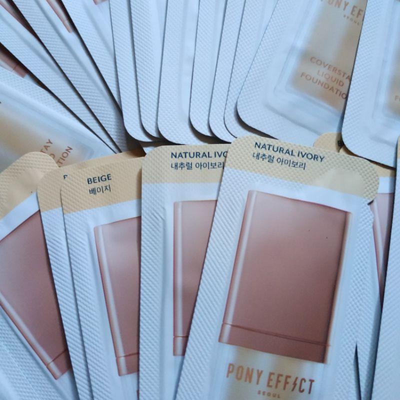 PONY EFFECT Coverstay Liquid Foundation [Sample]