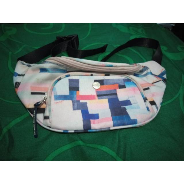 Waist bag vintage sophie martin preloved