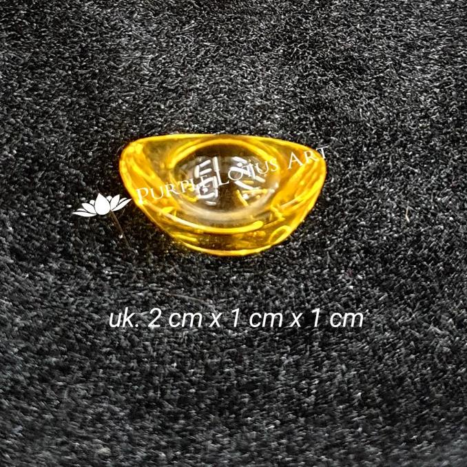 

Diskon Yen Pao Liu Lie/ Yuan Bao/ Uang Tael Kristal Emas 2 cm Diskon