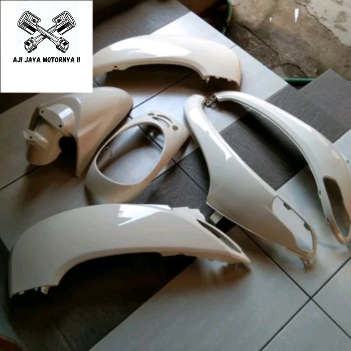 Cover Body Scoopy Fi 2013 - 2016 - Warna Putih