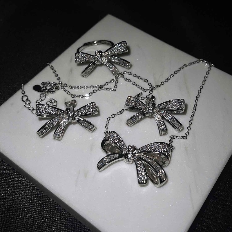 [Ready Stock]Female Fairy Bow Necklace Butterfly Rings Set Light Luxury