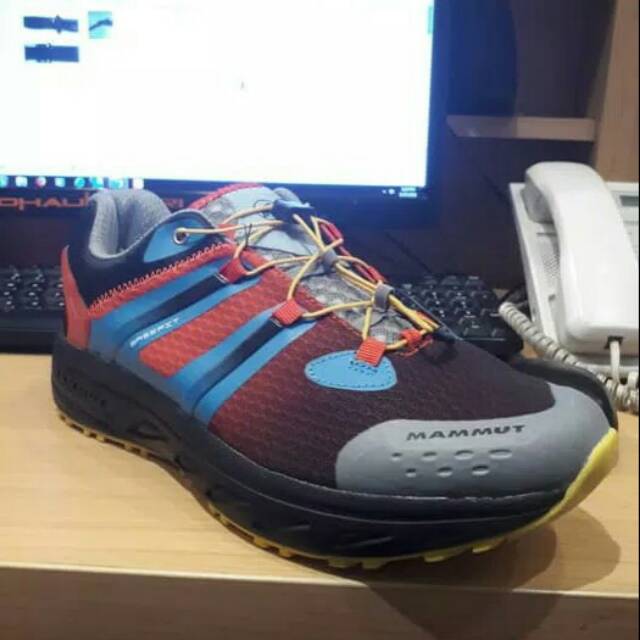 SEPATU RUNNING PRIA TRAIL RUNNING MAMMUT MAX LOW MEN RED