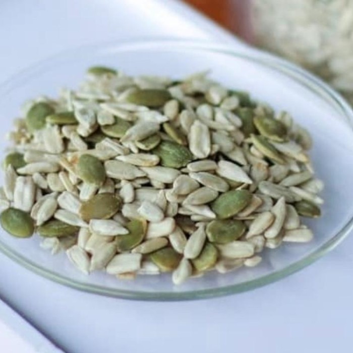 

Mix Seed Roasted 1000 gram/ Roasted mixseed/kuaci,Pumpkin panggang - 2 pak