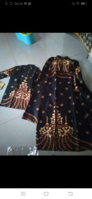 Maura Coupel-sania Ruffle Batik Coupel Mahkota