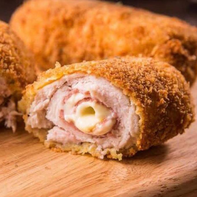 

Chicken Cordon Bleu Roll 5 Pcs Premium Favorit Cafe Ready Stok