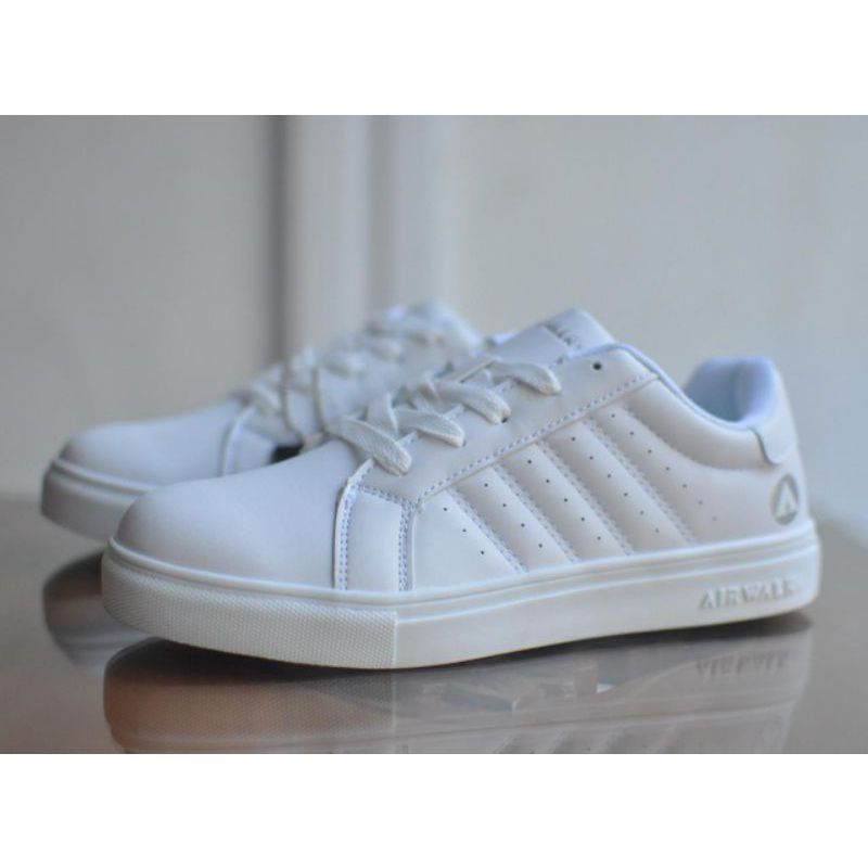 Sepatu Airwalk Giselle Putih Original