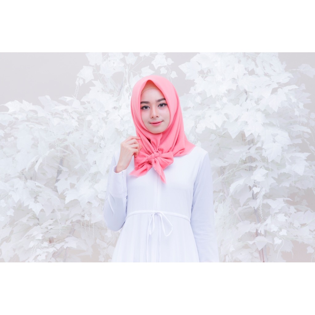 HIJAB SEGI EMPAT SAUDIA BY SUNNY (WARNA LIGHT PINK)