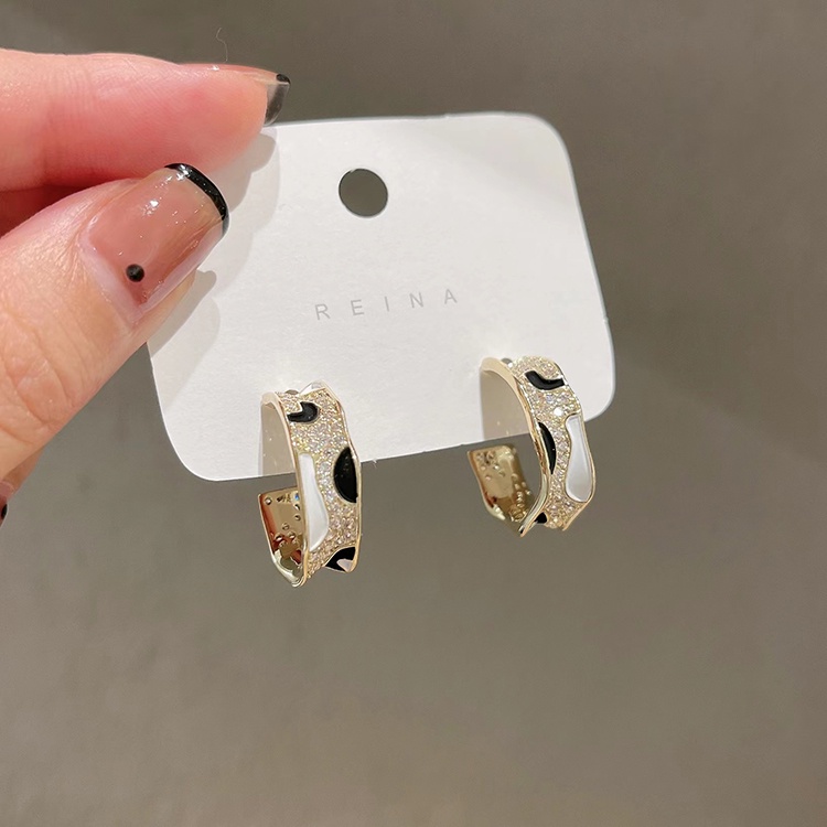 Anting Stud S925 Silver Bentuk C Motif Print Leopard Gaya Korea Untuk Wanita