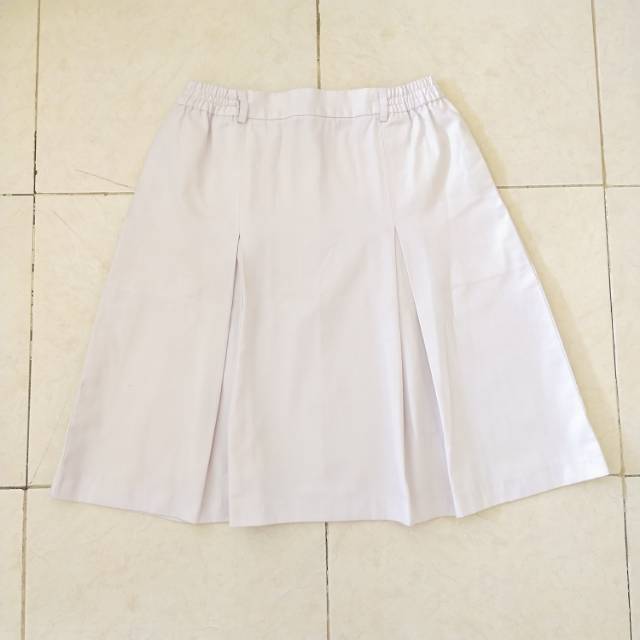 [PRELOVED] Rok Putih Seragam Sekolah SMP