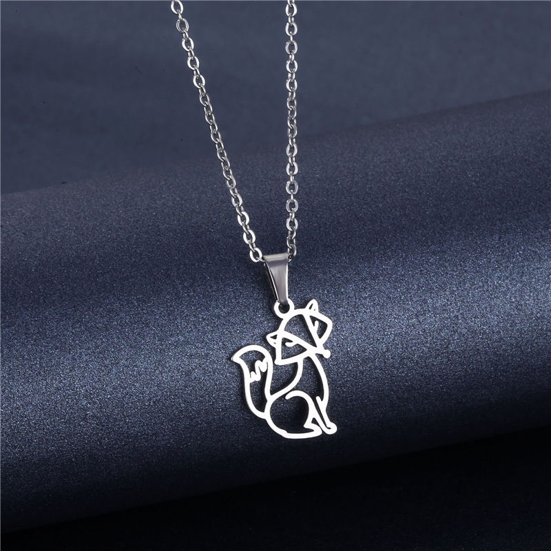 Kalung Rantai Dengan Liontin Rubah Hollow Bahan Stainless Steel Untuk Wanita