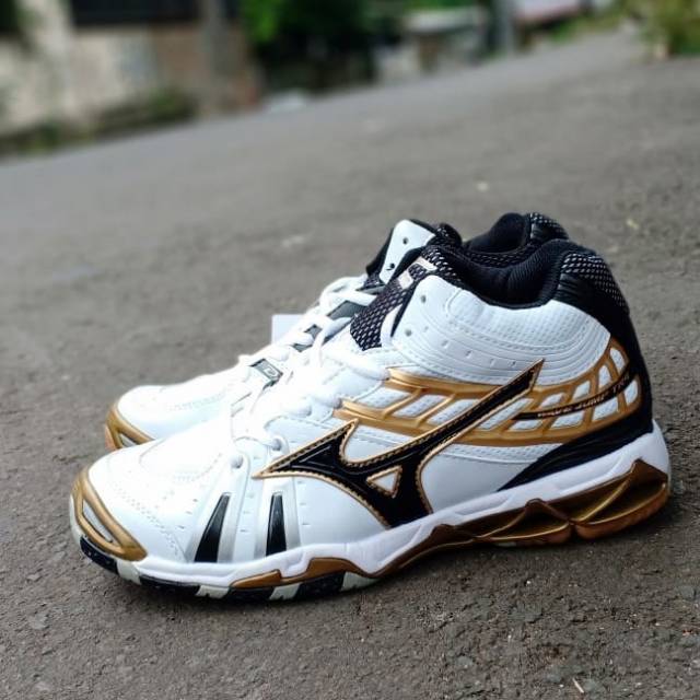 mizuno wave jump tr4
