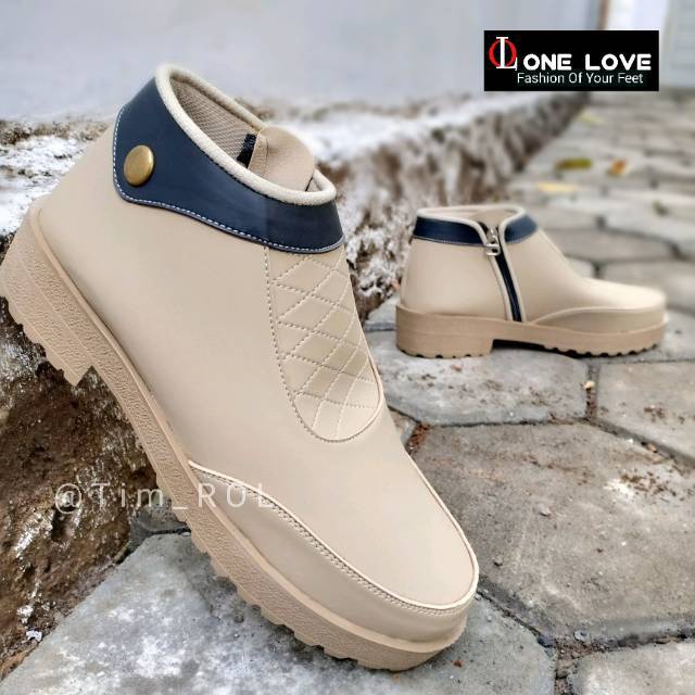 One Love Sepatu Terbaru Sepatu Booth Wanita Ori One Love Terbaru Best Seller