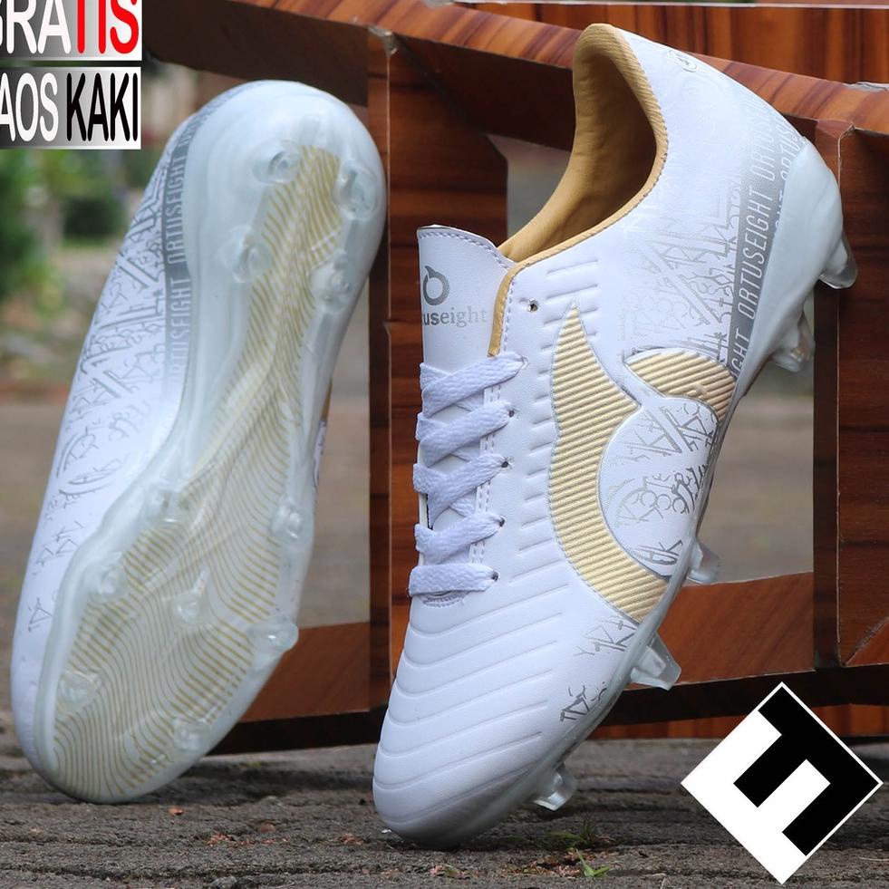 MPW.610261– Sepatu Bola forte savage in Grey-Black electricity Grade Ori Made In Indo Grey-Black9u