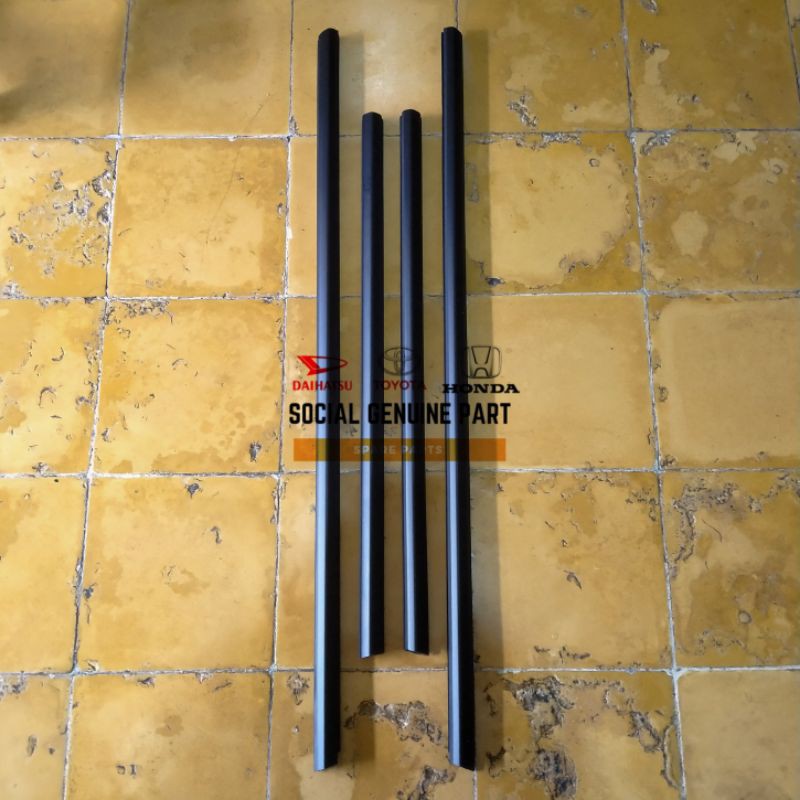 karet pelipit plipit kaca luar honda Jazz 2008-2013 Original  4 pcs