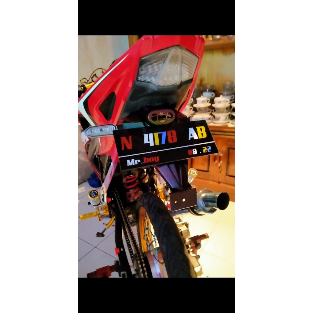 PLAT NOMOR  MOTOR VARIASI AKRILIK WARNA WARNI