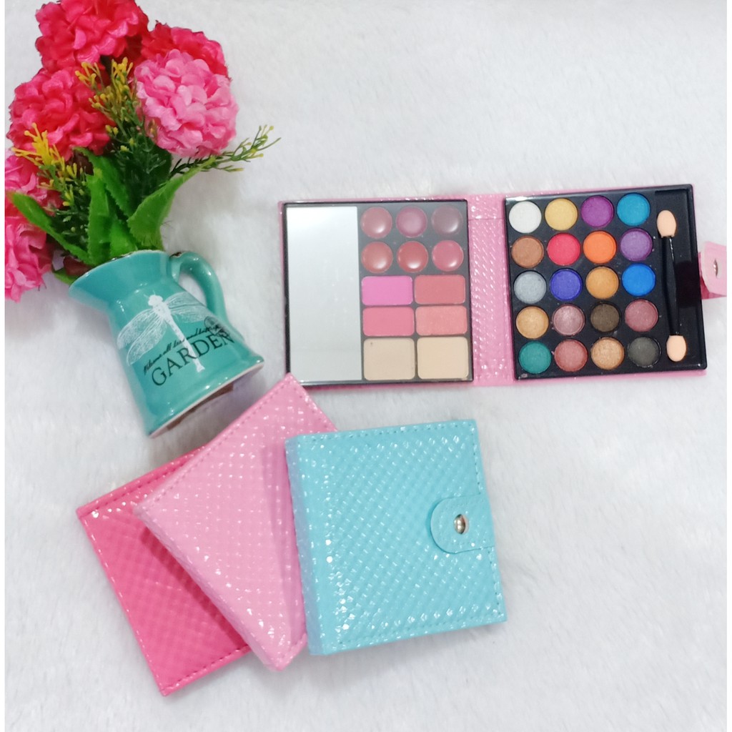 SALE BELI 1 GRATIS 1 EYESHADOW DOMPET KECIL warna random