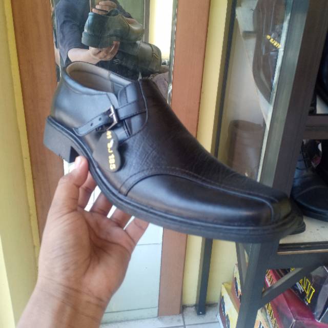 Mandiens - Sepatu Kulit Pria SJ185 Original Medali Export Quality