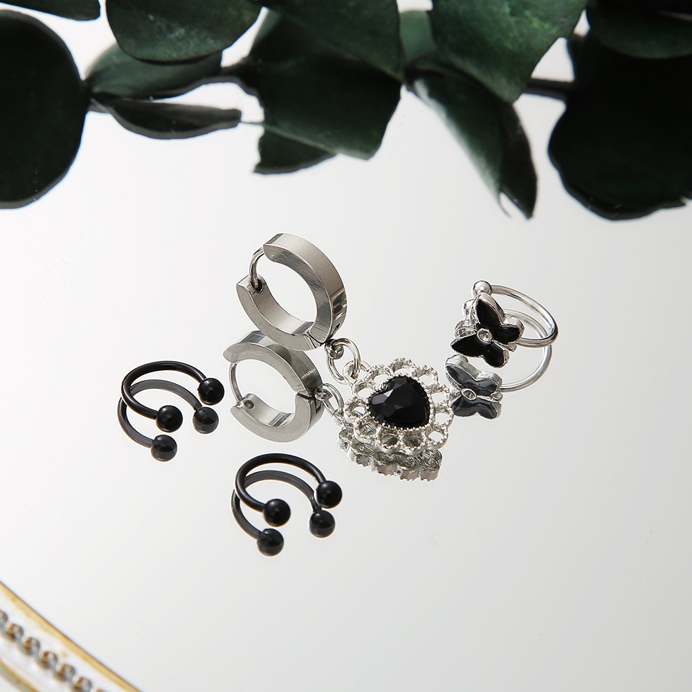 AY(CN) 4pcs / Set Anting Klip Telinga Model Butterfly Heart Drop Warna Hitam Gaya Retro Untuk Wanita