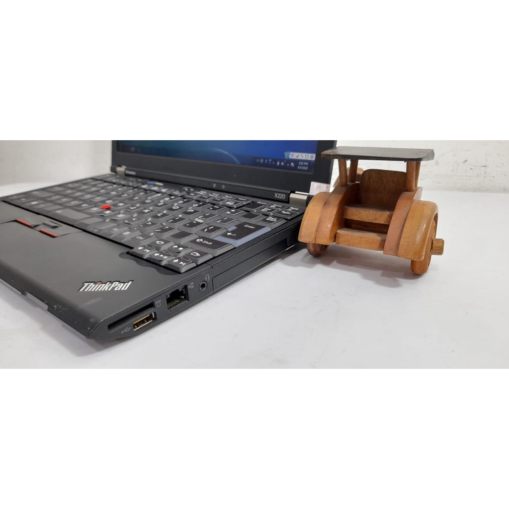 LAPTOP MURAH BERKUALITAS LENOVO THINKPAD X220 - I5  - 256GB