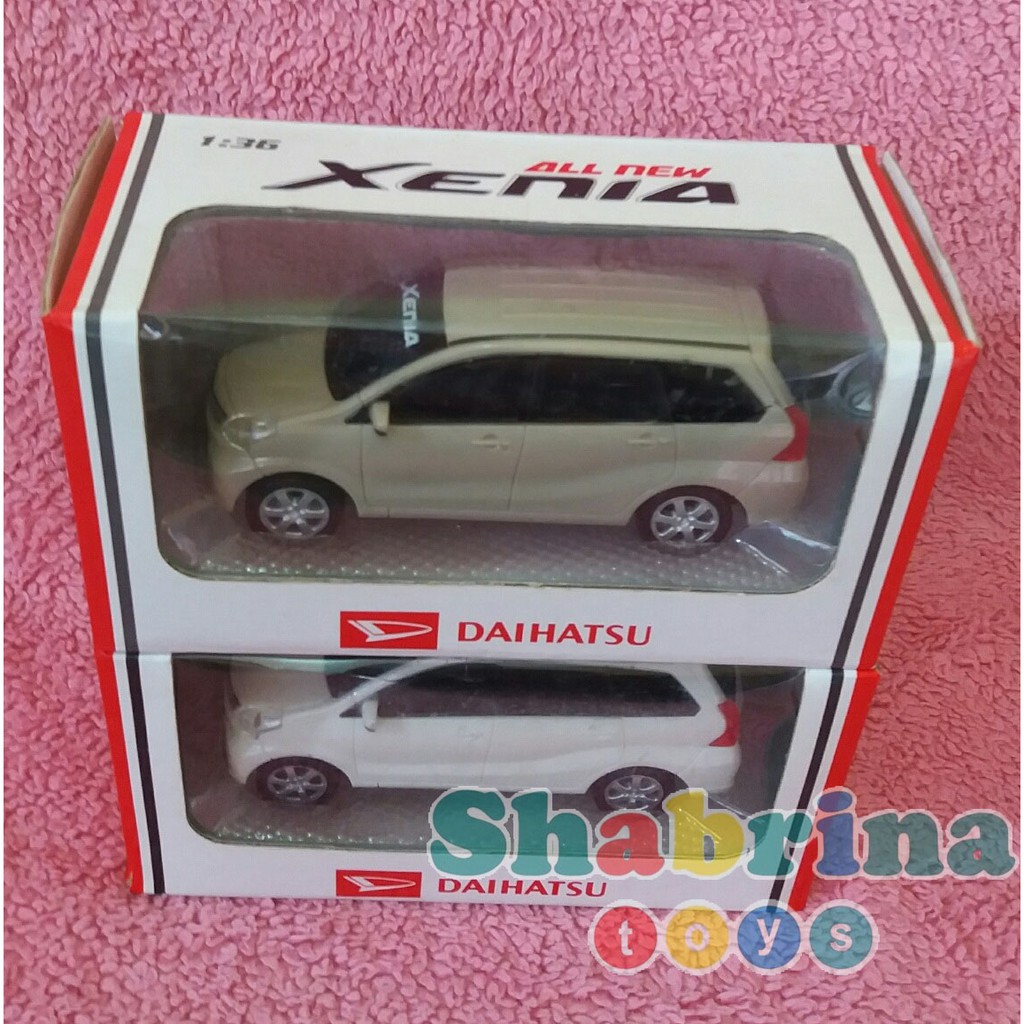 Diecast Miniatur Mobil Daihatsu Xenia