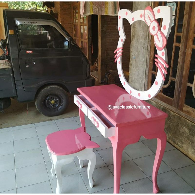 TOLET MEJA RIAS HELLO KITTY MURAH LACI MINIMALIS + PUK DUDUKAN WARNA DUCO PUTIH PINK BAHAN KAYU JATI PRODUKSI JEPARA-2