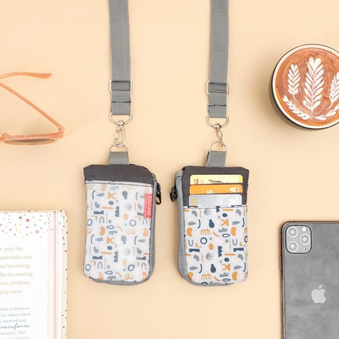 

Id Card Holder Dompet Kartu Kalung Gantung Multifungsi Wanita Pria Termurah