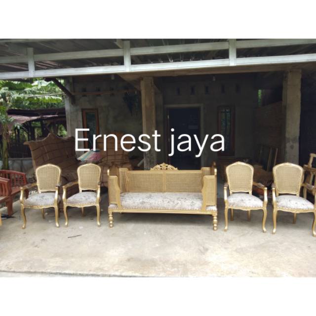 Kursi rotan doyok dan rakoko