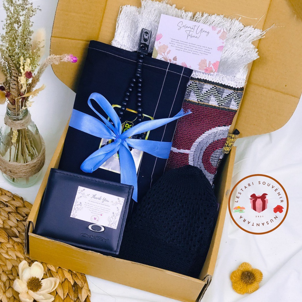 [Lestari Souvenir] Kado Hadiah Ulang Tahun Cowok Muslim | Hampers Black Edition | Kado Anniversary C